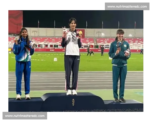 16 岁张可依 13 秒 51 夺冠!亚青会双破纪录的跨栏新星 16 岁张可依 13 秒 51 夺冠!亚青会双破纪录的跨栏新星